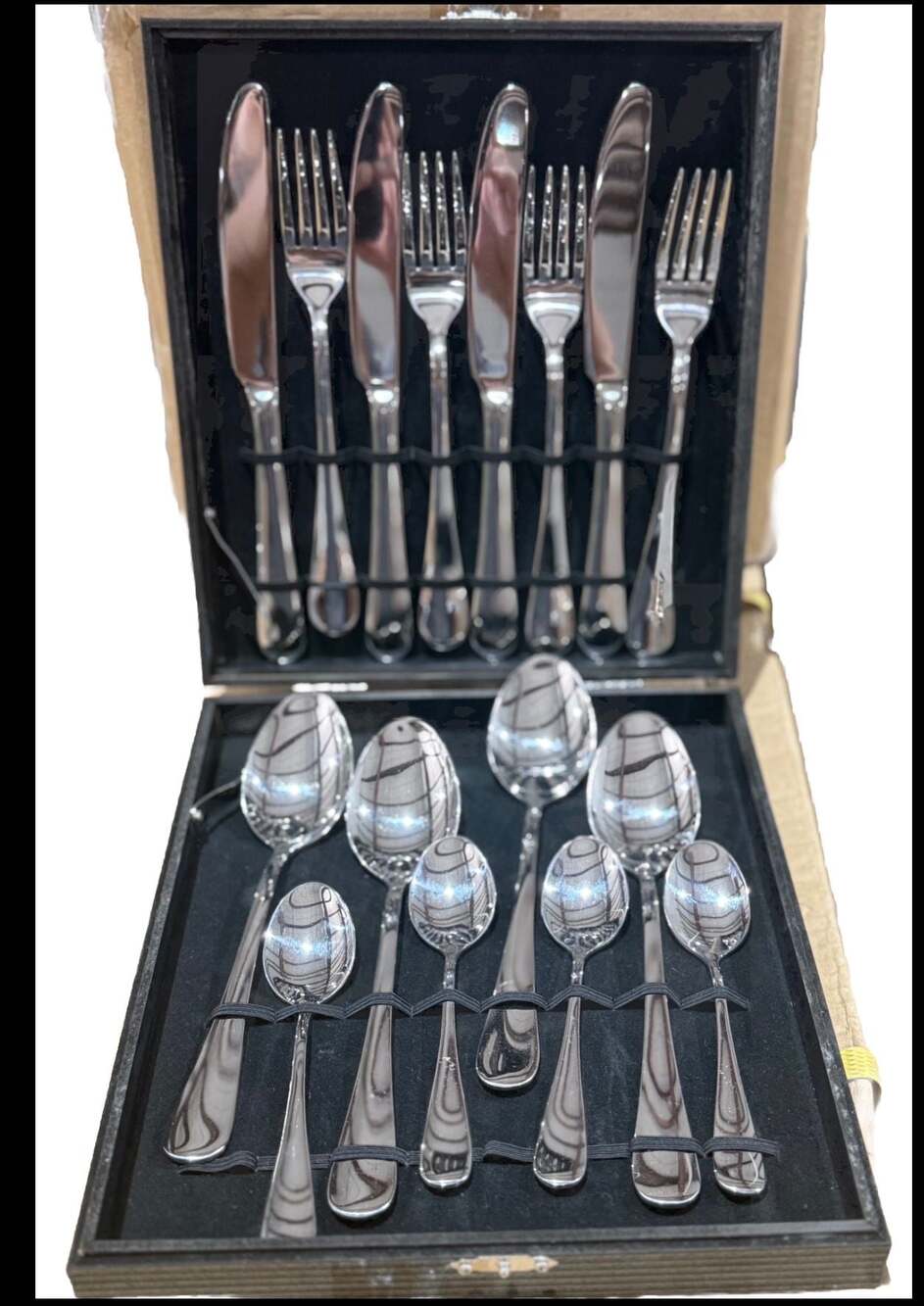 Angy's Design Milan Italian Style 16-Piece Stainless Steel Cutlery Set with Case